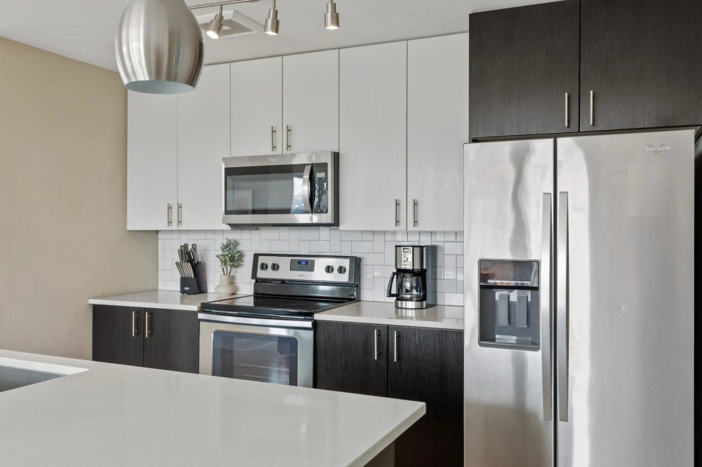 Denver | Spacious 2BD/2BA Riverfront Apartment