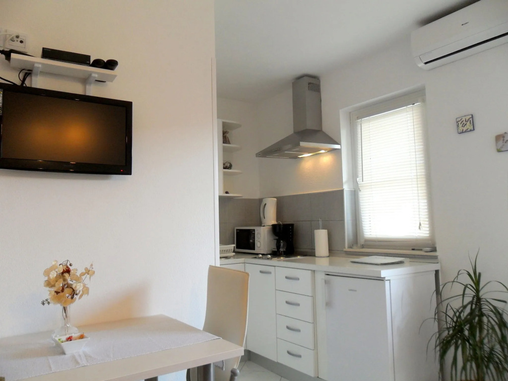 Apartments Pera