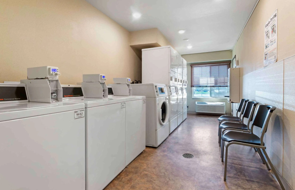 Extended Stay America Select Suites - Kansas City - South - I-49