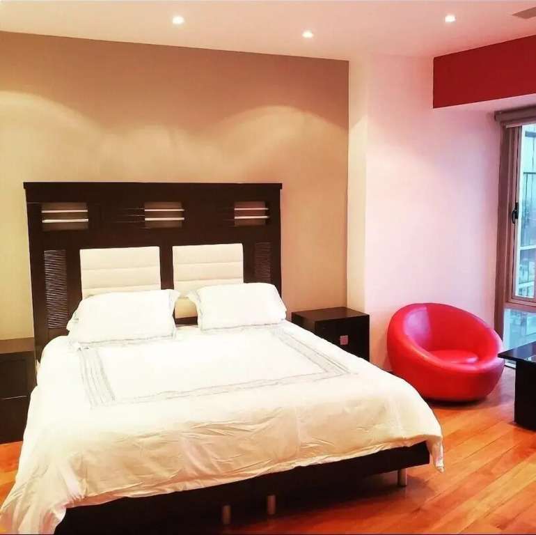 Premium Plaza Residenses Luxury Lofts