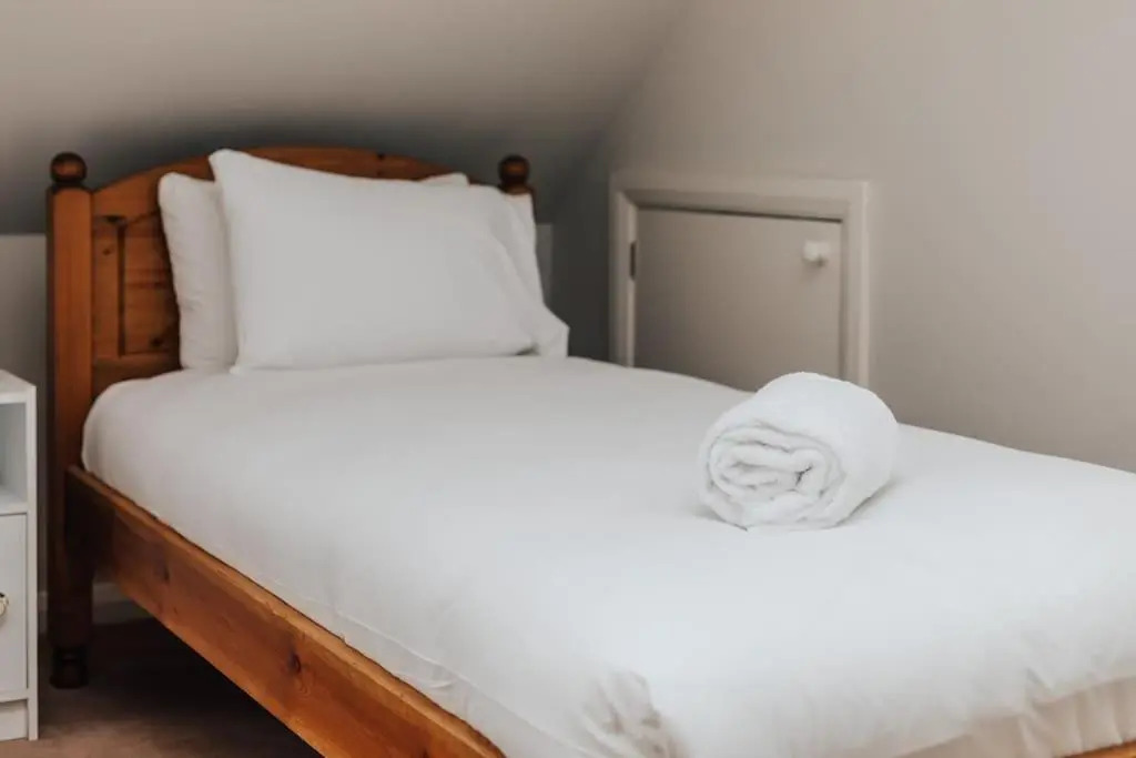 Red Robin in Hurley with 1 bedrooms and 1 bathrooms