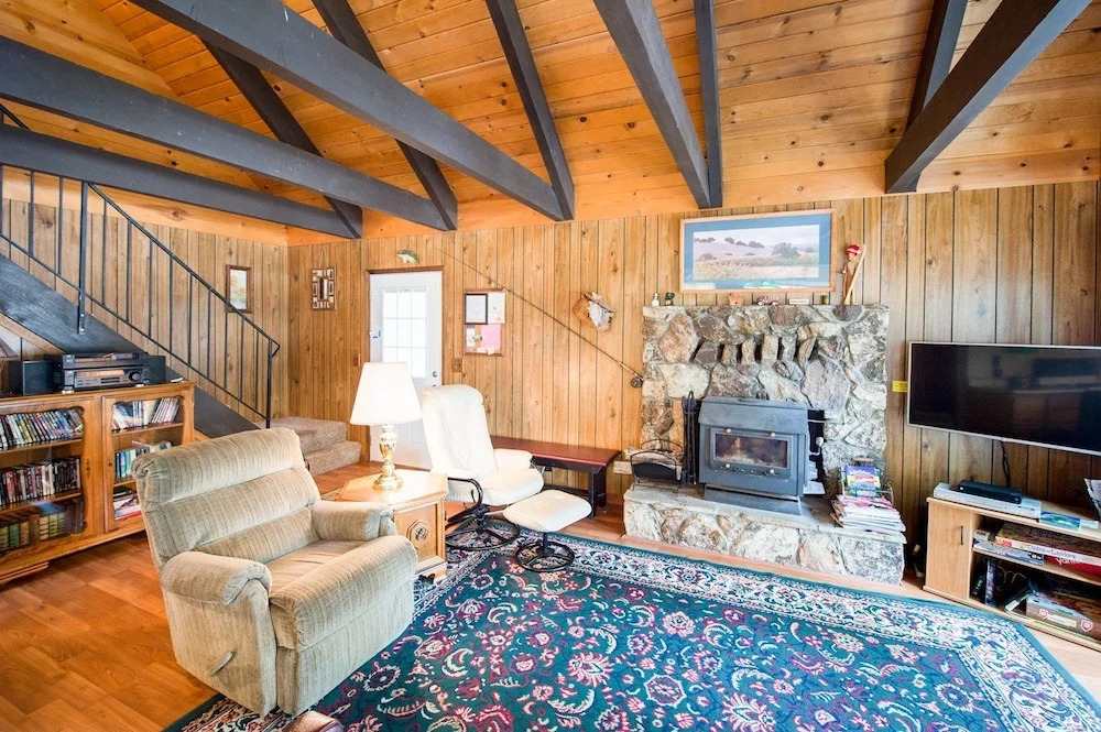 3BR Loft Chalet 3 Blocks to Heavenly by RedAwning