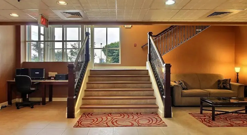 Comfort Inn West