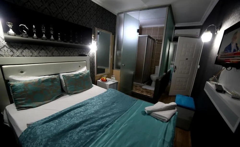 Broonklyn Suites