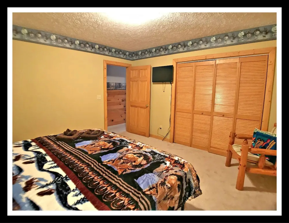 Mountain Tyme Lodge 5 Bedrooms 3 Bathrooms Cabin