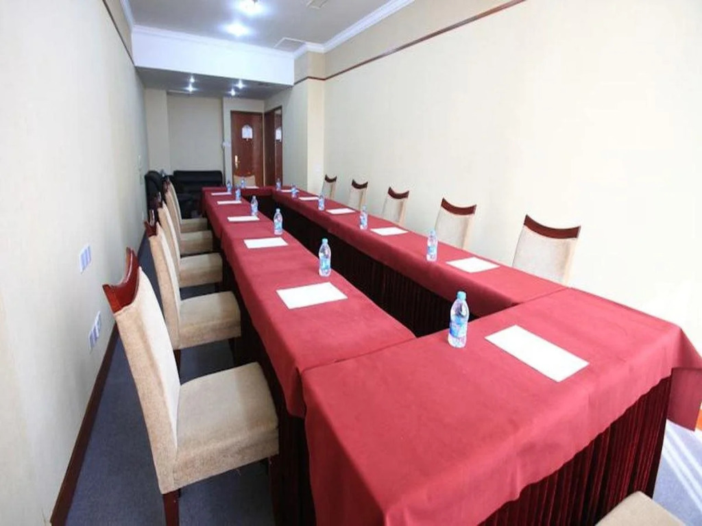 Yashidu Suites Hotel
