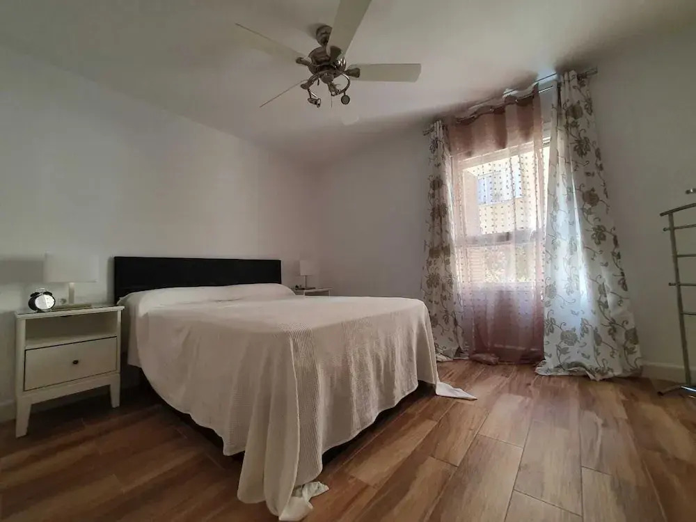 Excellent Location, Very Close to the Beach and Very Bright House