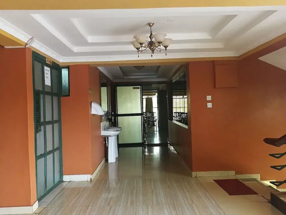 Silvia's  Inn Hotel