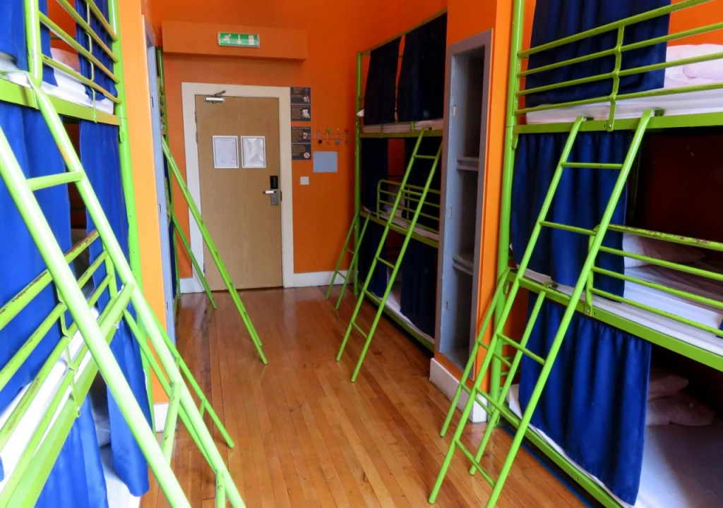 Home Brighton Backpackers