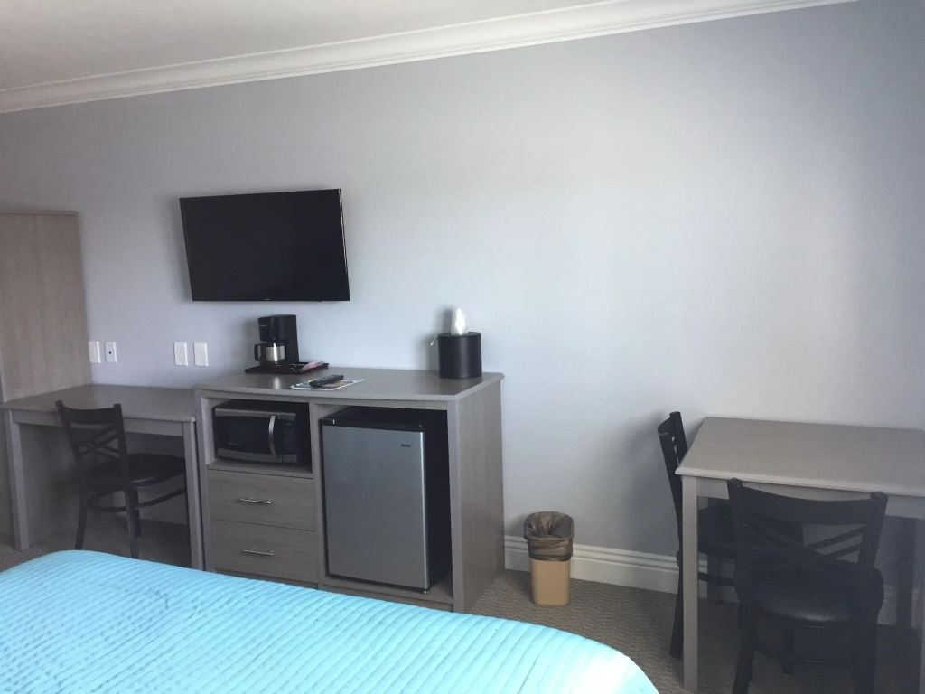 Surf City Inn