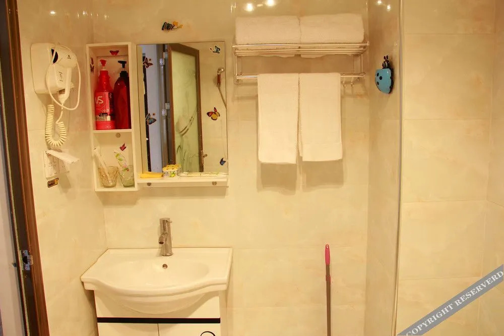 Line 2 apartment