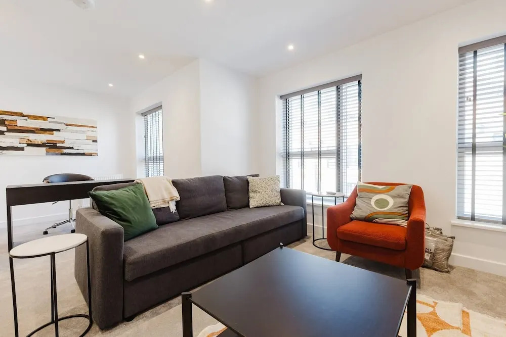 Brand New Stunning Luxury 2 Br House For 6