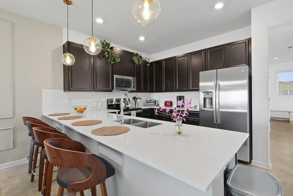 Luxury condo in resort-style area near Disney