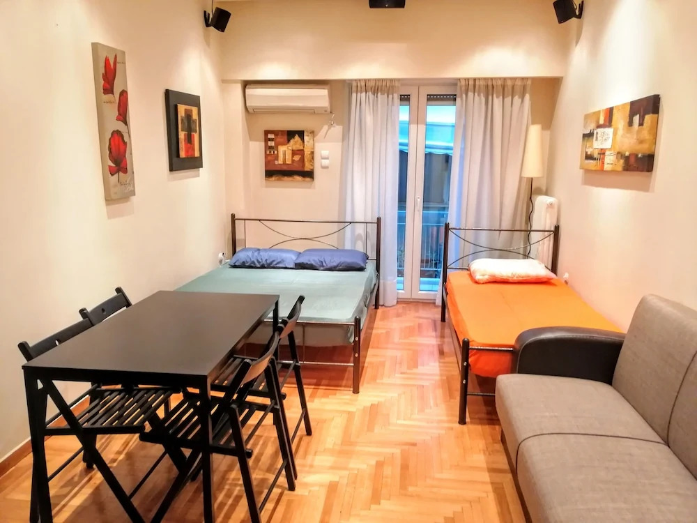 Modern apartment in Athens center