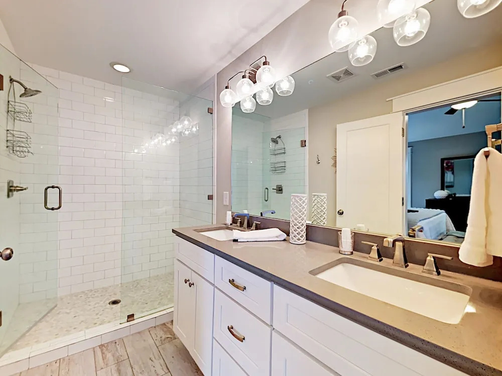 Brand-new 3br Urban Getaway W/ Patio 3 Bedroom Condo