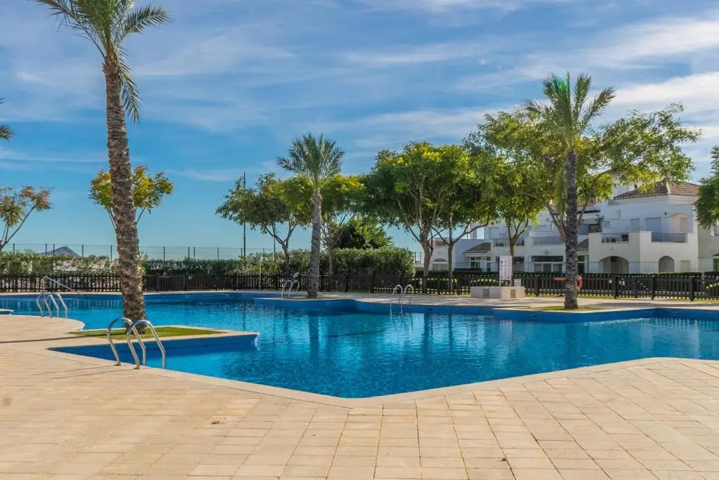 Apartment Near the Pool - MO4011LT