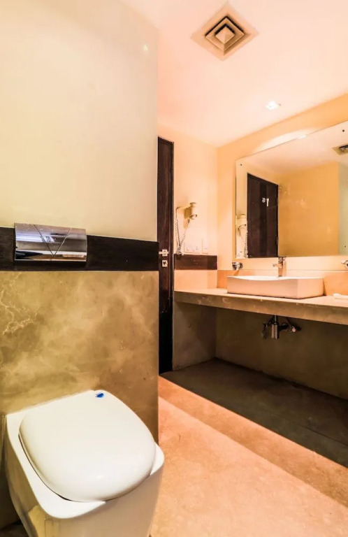 Palette by CheckIn Royal Retreat Delhi Formerly Imperial Villas