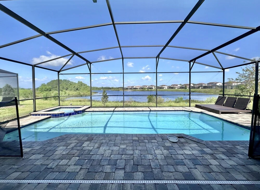 Balmoral Resort-200kb 6 Bedroom Home by RedAwning