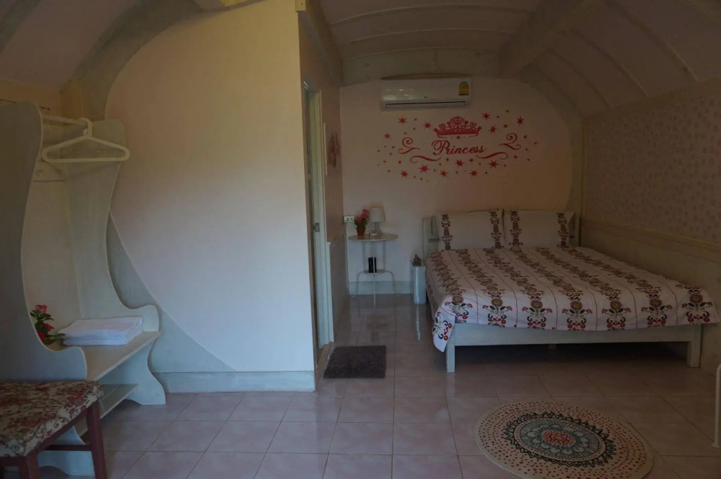 Baan Suan Noi Resort