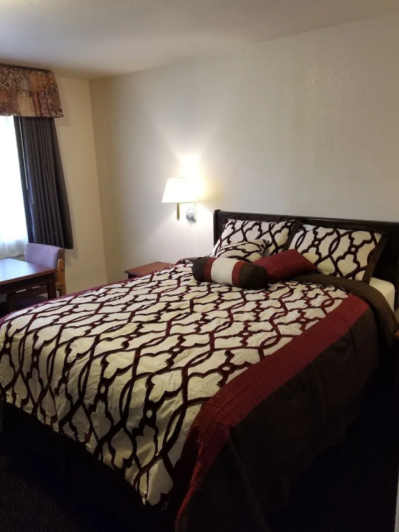 Valley Inn - Lebanon Oregon