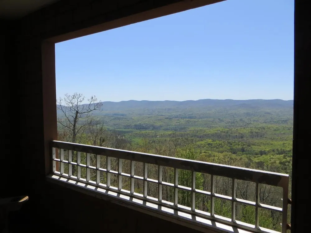Amicalola Falls State Park & Lodge
