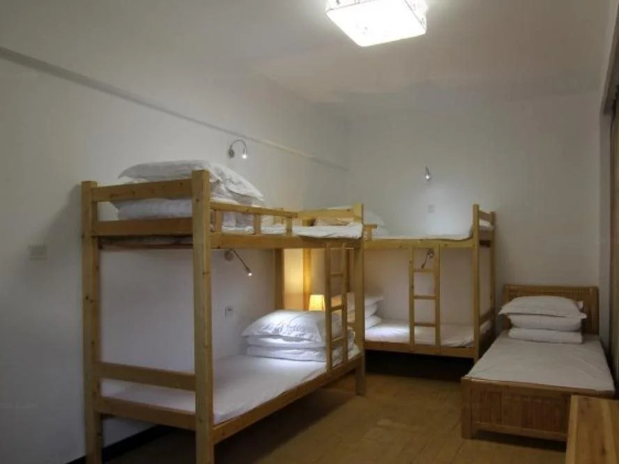 SHELE International Youth Hostel