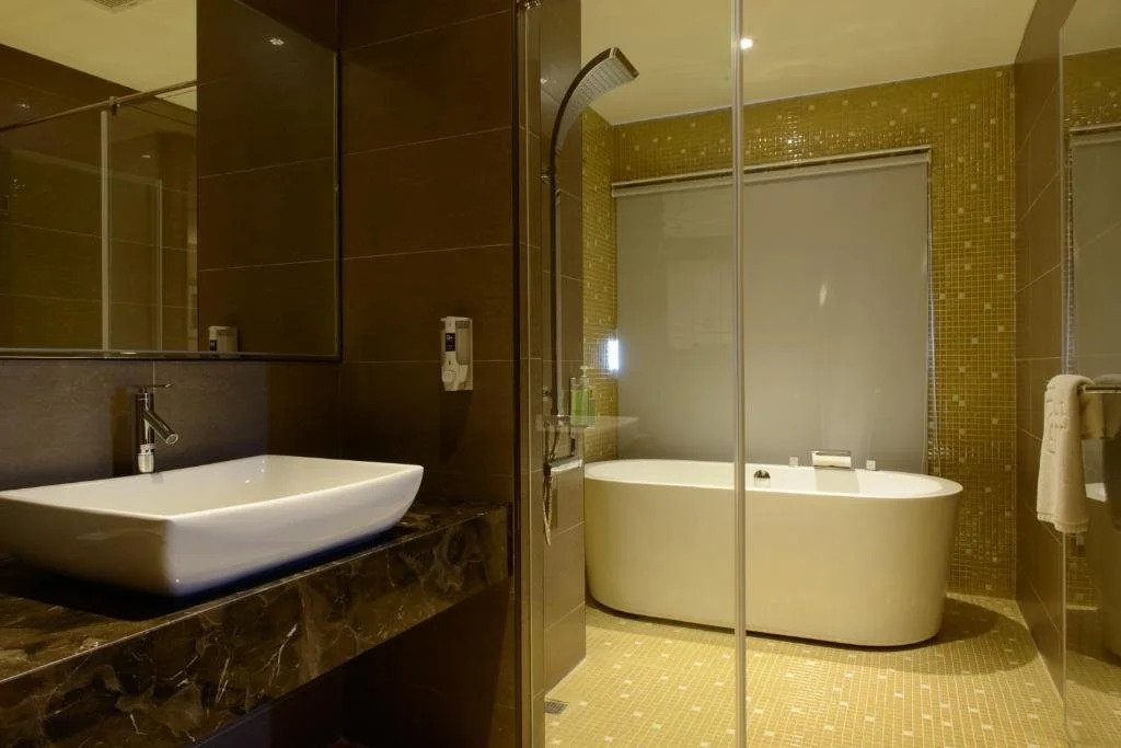 Grand Crystal Hotel