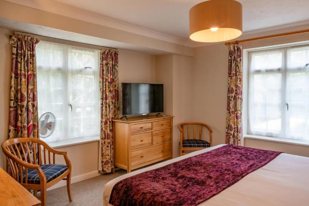 Avon Causeway Hotel