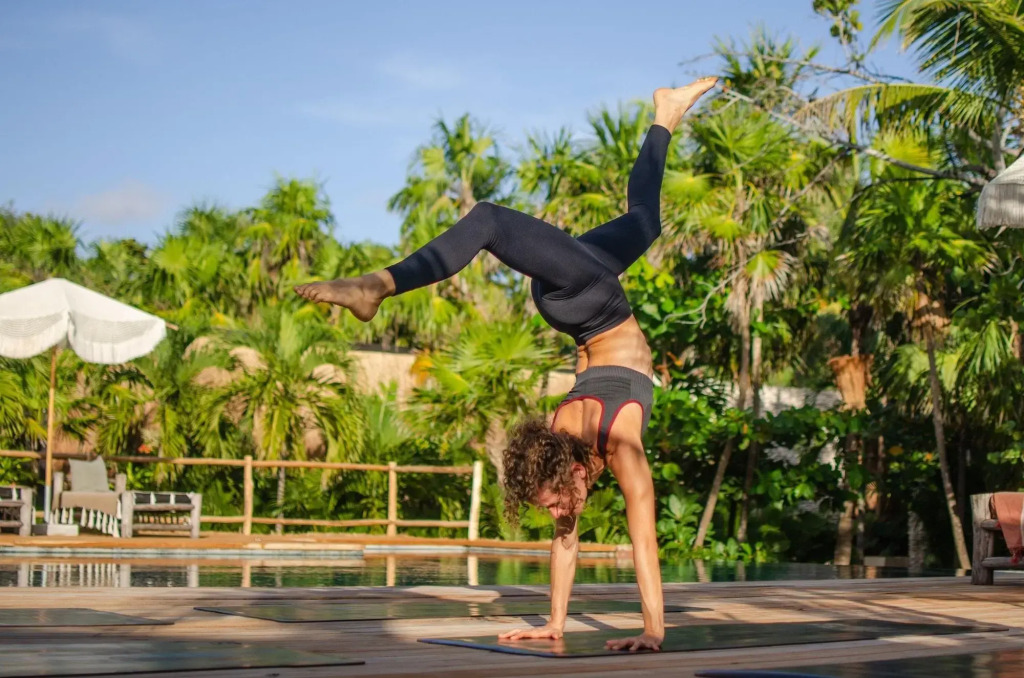 Radhoo Tulum