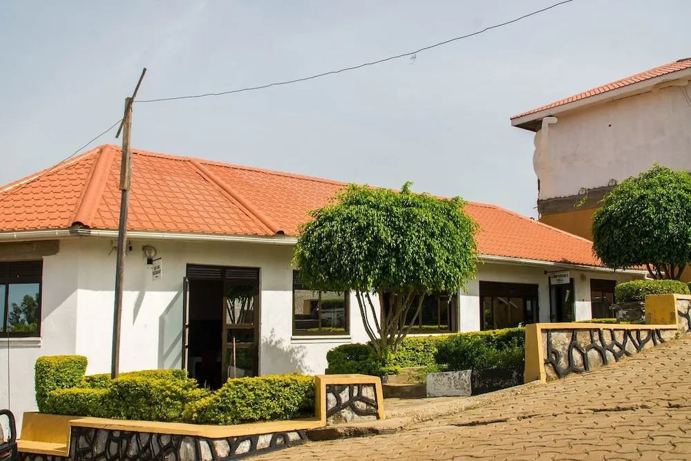 Hilltop Hotel