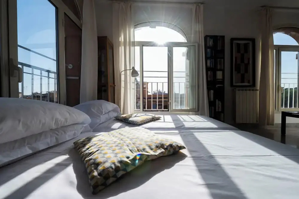 St. John Basilica Lovely Tower Apartment