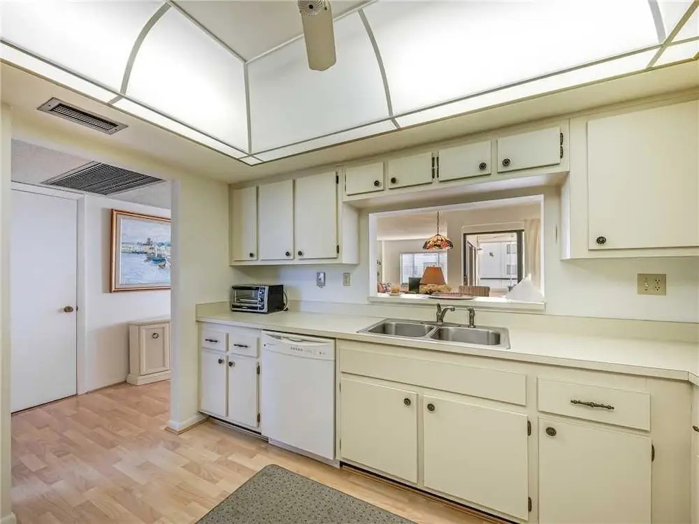 Sandarac B511 - Two Bedroom Condo