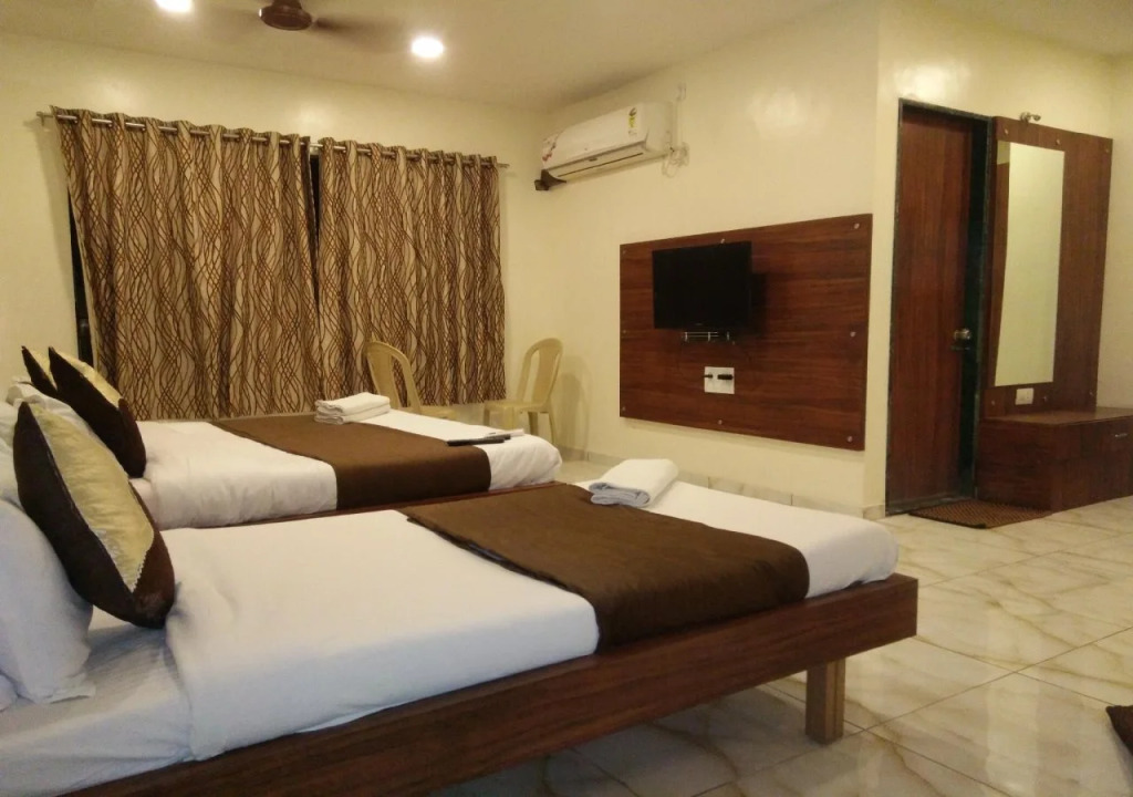 The Sky Comfort - Hotel The Heaven, Dwarka