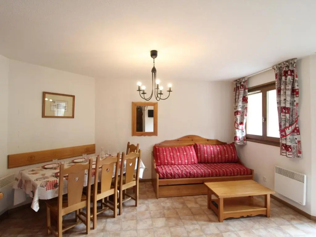 Appartement Lanslevillard, 3 pièces, 6 personnes - FR-1-508-46