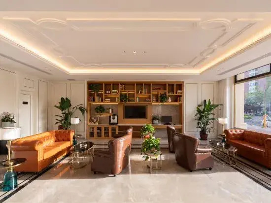 Vienna International Hotel (Huaxing Road, Huaxian County, Anyang City)