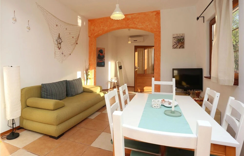 Lovely Home In Ripenda Verbanci