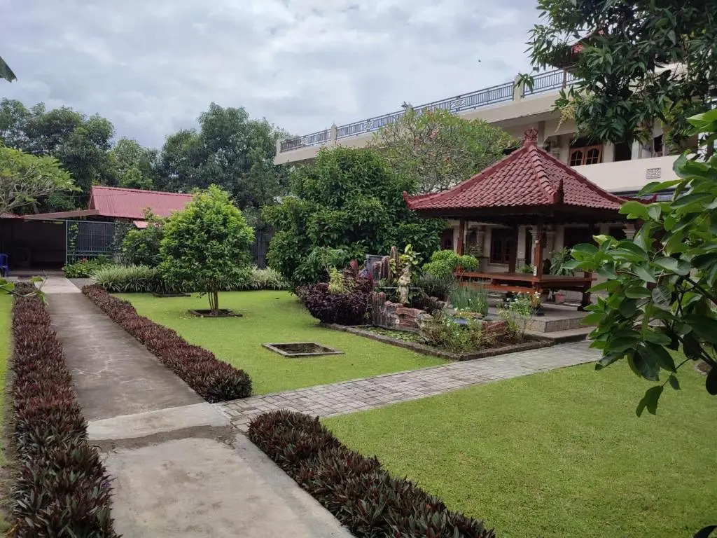 Basecamp Backpackers Non Hotel