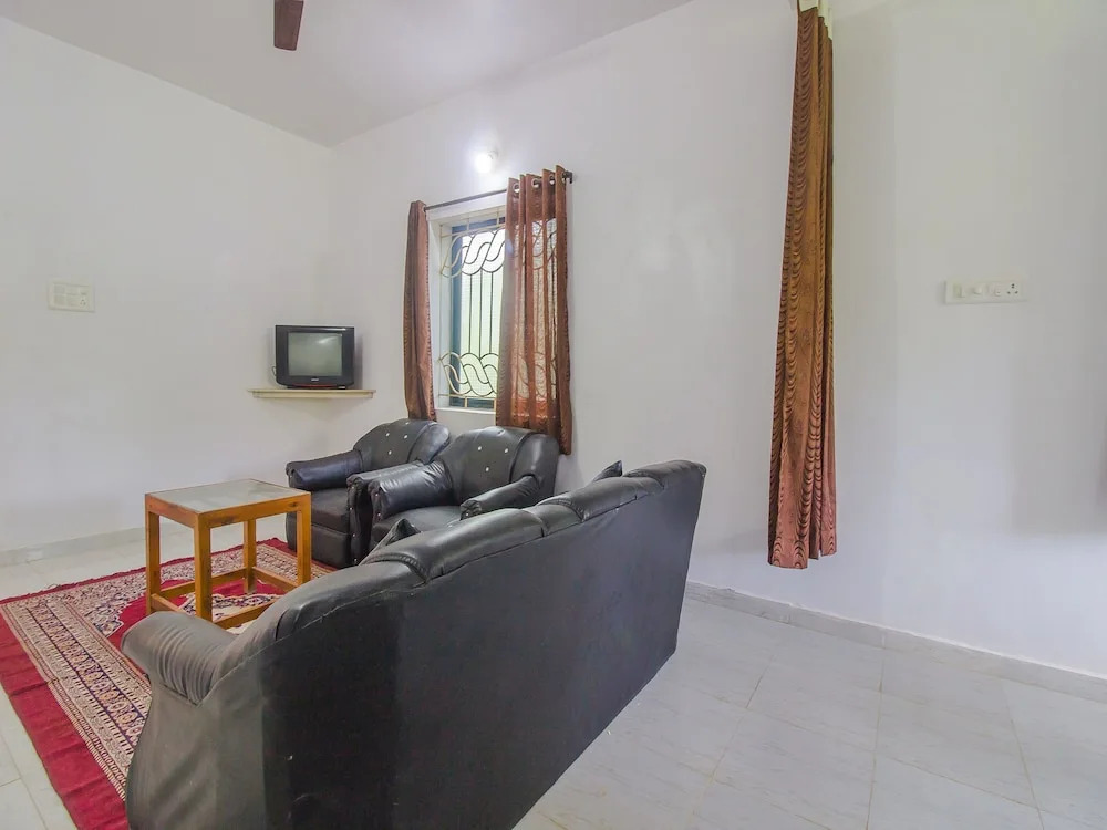 OYO 17343 Home 1BHK With Balcony Uddo Beach
