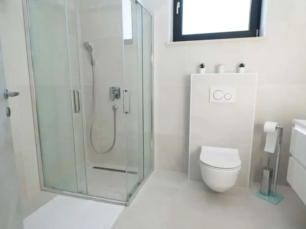Stylish Stay With Hot Tub