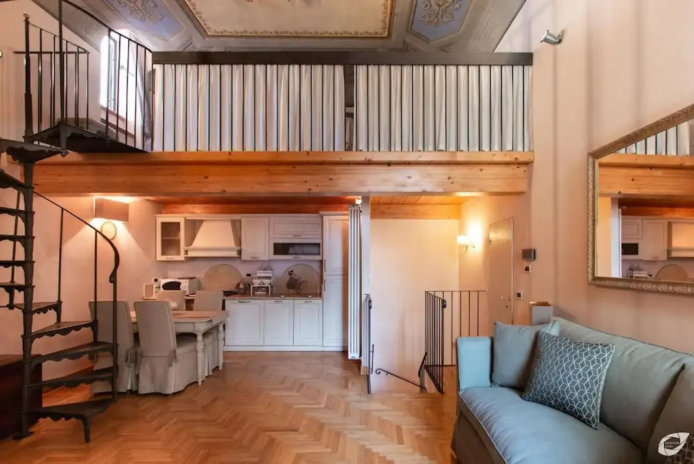 Mozza Suite 2