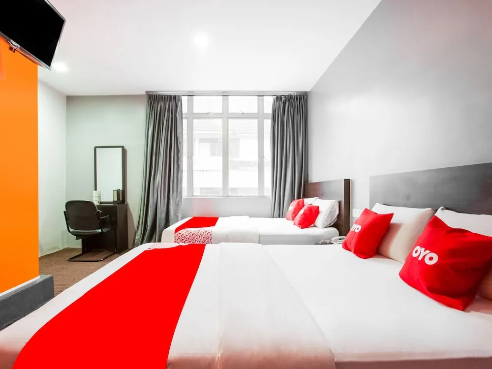 P Line Hotel