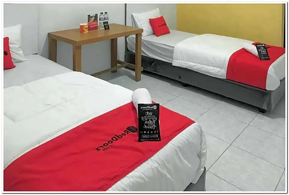RedDoorz @ Simpang Pos Medan