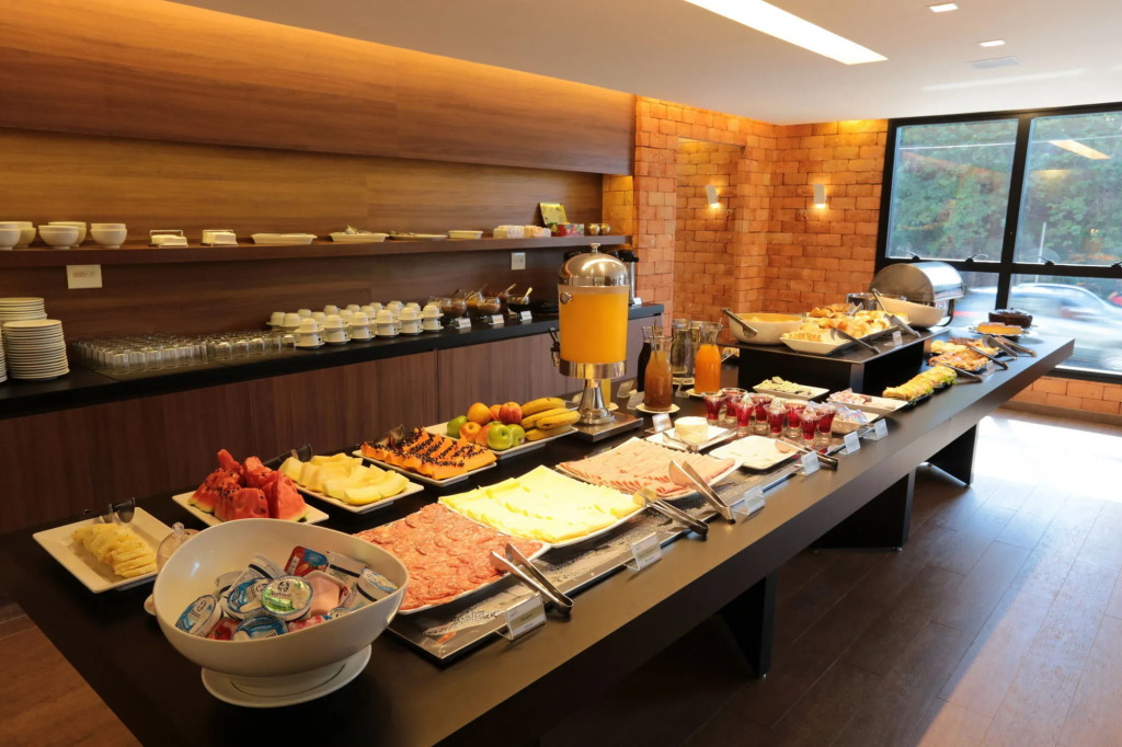 Oasis Plaza Hotel