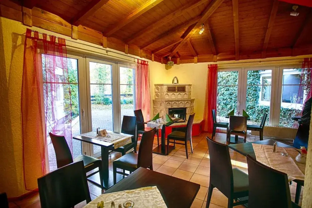 Hotel Rosengarten Leipzig-Naunhof