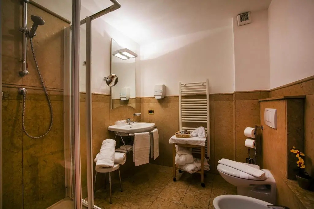 Paradise Hotel & Wellness