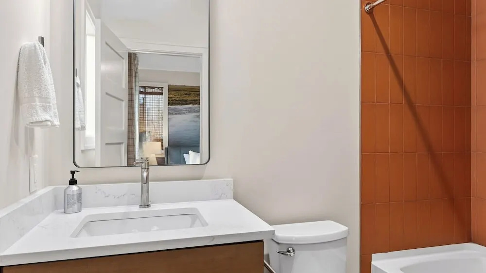The Lodge by Avantstay Private Rooftop Lounge + Hot Tub + Skyline Views + Near Broadway
