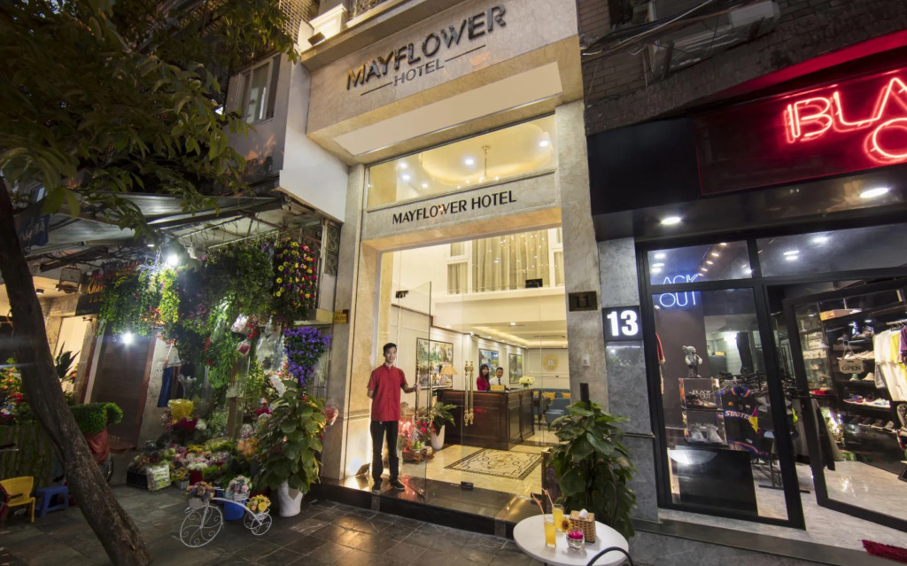 MayFlower Hotel- Central Old Quarter