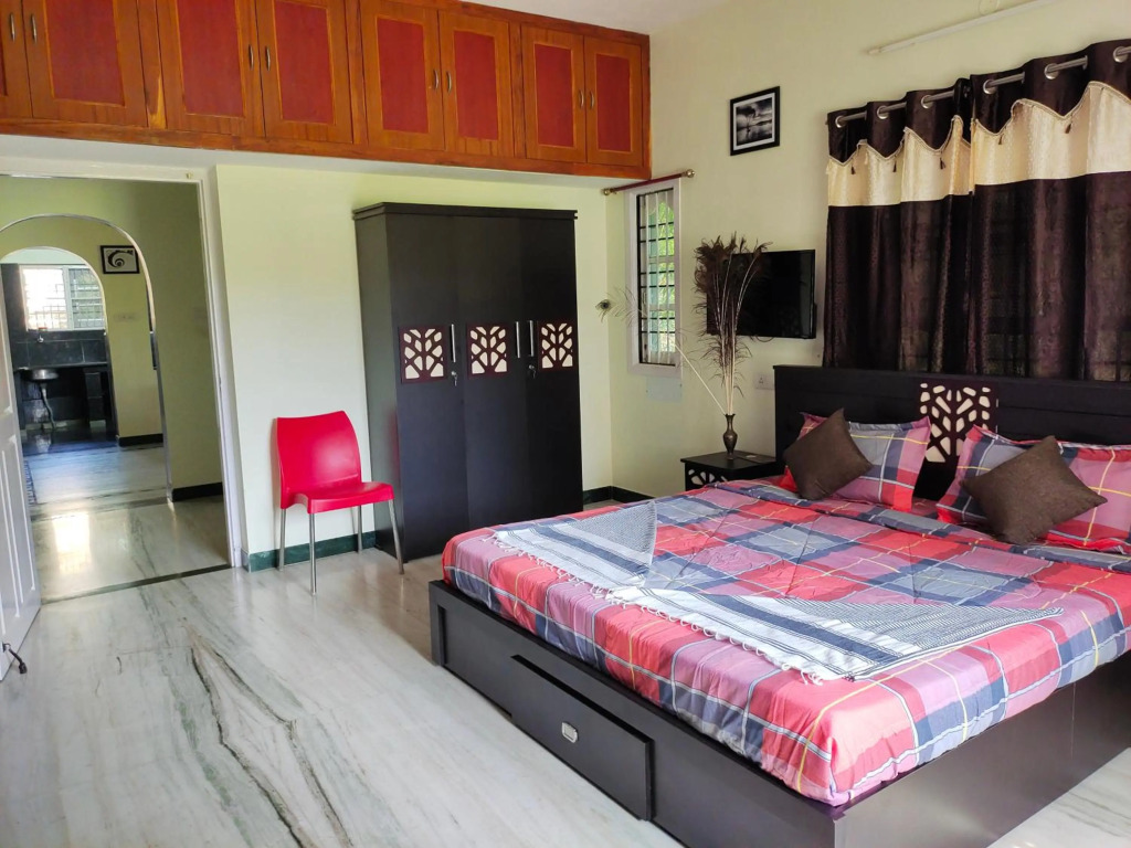 The Mahizh Home