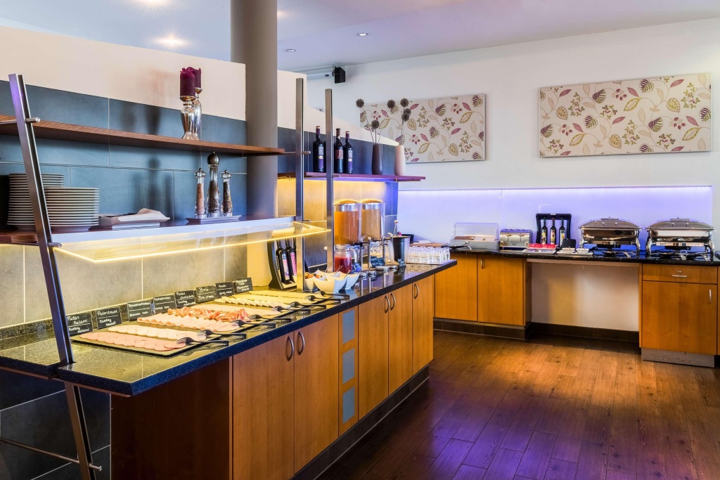 Отель Courtyard by Marriott Dortmund