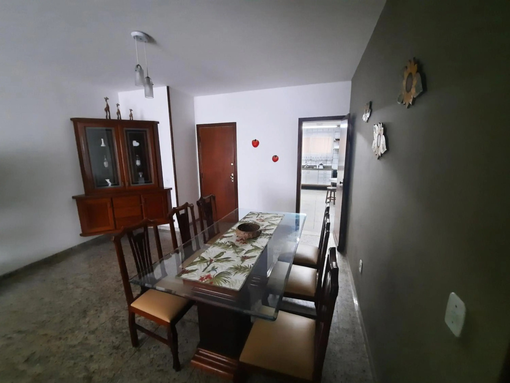 Apartamento Frente para o Mar-PÉ NA AREIA -VISTA TOTAL PARA O MAR -ÁREA DE CHURRASCO PRIVATIVA COBERTA-WIFI-NETFLIX -DISNEY PLUS -STARMAX- HBO MAX - JOGOS- FIRE TV STICK POR COMANDO DE VOZ- TV DE ASSINATURA EM TODOS OS QUARTOS